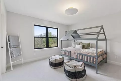 Bedroom - 9511 Eagle Ridge Rd, Chanhassen, MN 55317 photo 5 of 8