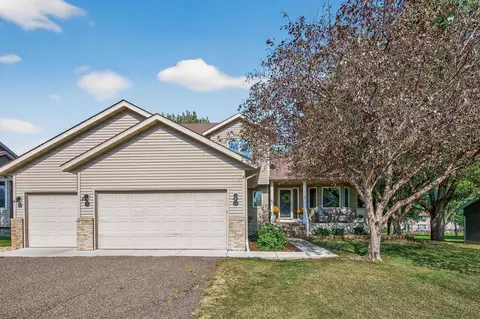21318 Foxtail Ln, Rogers, MN 55374