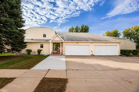 3420 17th Ave S #B, Fargo, ND 58103