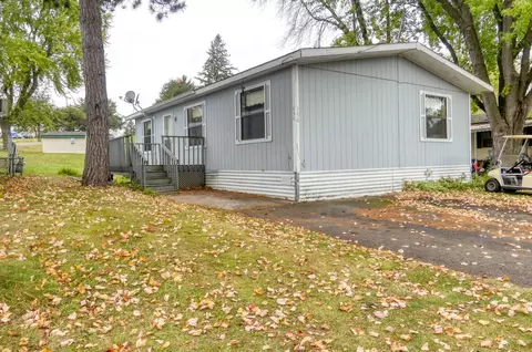13100 318th St #130, Lindstrom, MN 55045