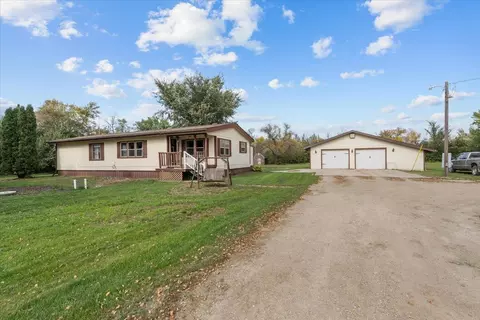 17995 83rd St SE, Wahpeton, ND 58075