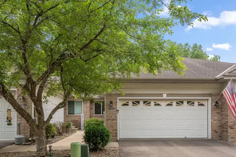 14208 Heritage Ln, Apple Valley, MN 55124