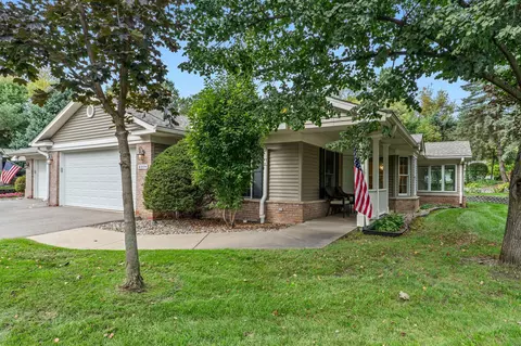 5220 Spring Cir, Excelsior, MN 55331
