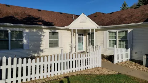48 Thompson Ave W #40, West Saint Paul, MN 55118