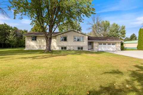 7050 177th St N, Hugo, MN 55038