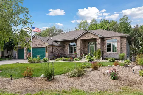 9068 Windsor Ct, Savage, MN 55378