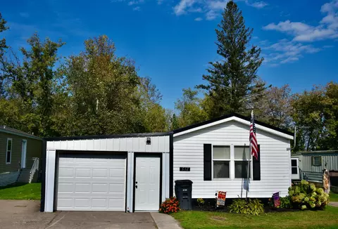 512 3rd St NE #512, Milaca, MN 56353