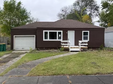 705 9th St N, Wahpeton, ND 58075
