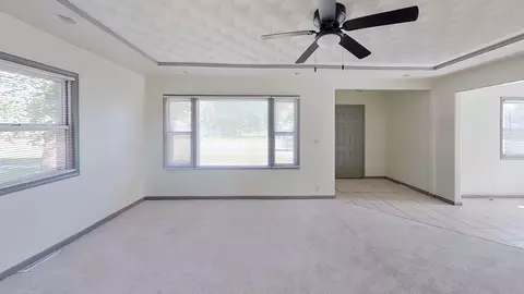 Living - 606 E Main St, Marshall, MN 56258 photo 5 of 5