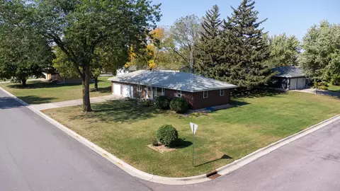 202 8th St W, Winthrop, MN 55396 photo 27