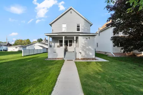 2011 E 6th St, Superior, WI 54880