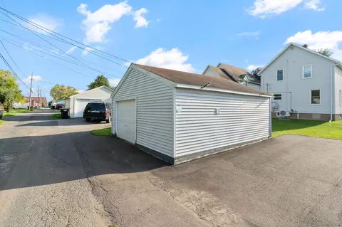 Exterior - 2011 E 6th St, Superior, WI 54880 photo 4 of 6