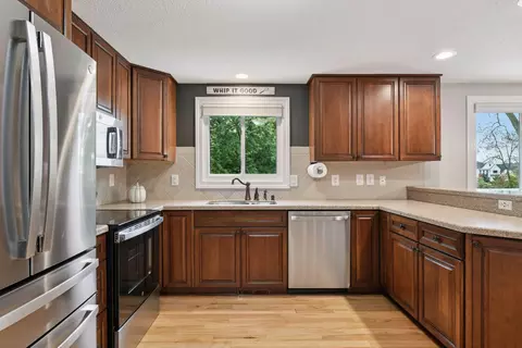 6470 Yosemite Ave, Excelsior, MN 55331 photo 35