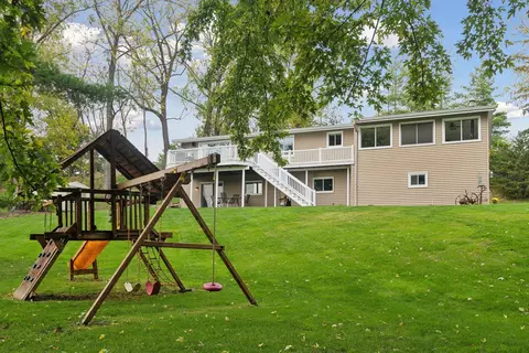 6470 Yosemite Ave, Excelsior, MN 55331 photo 2