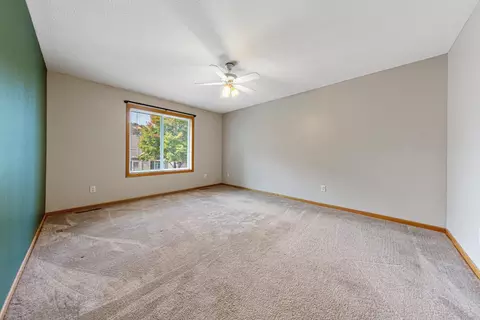 Bedroom - 1465 S Trail Cir, Faribault, MN 55021 photo 4 of 9