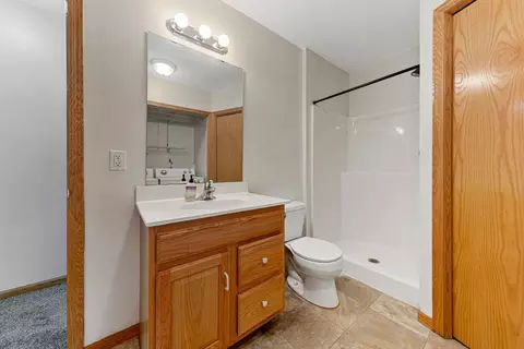 Bath - 1465 S Trail Cir, Faribault, MN 55021 photo 3 of 3