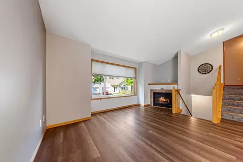 Living - 1465 S Trail Cir, Faribault, MN 55021 photo 2 of 3