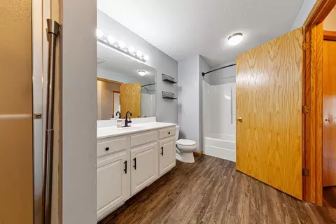 Bath - 1465 S Trail Cir, Faribault, MN 55021 photo 2 of 3