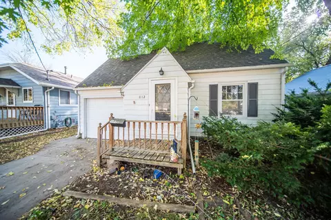 812 9th Ave NW, Rochester, MN 55901