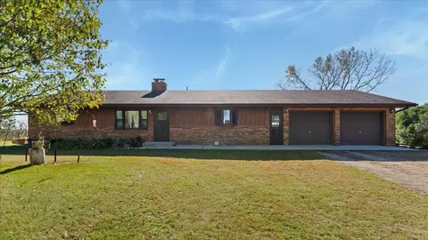 13595 320th St, Brooten, MN 56316