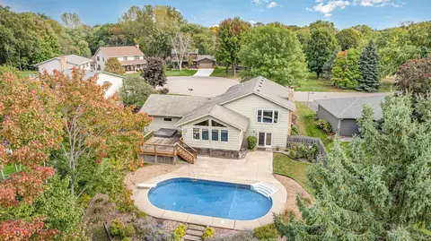 13055 Florida Ct, Apple Valley, MN 55124