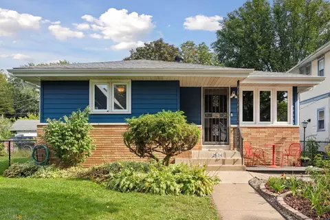2634 James Ave N, Minneapolis, MN 55411