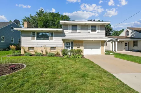 433 3rd Ave NE, Osseo, MN 55369
