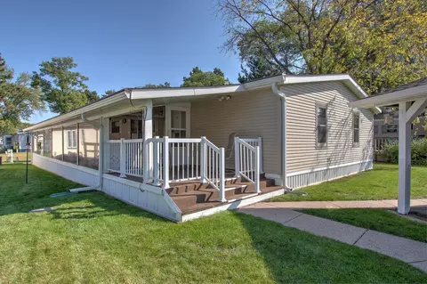 2150 White Pine Dr, Cambridge, MN 55008