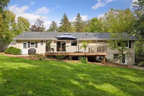 17705 Susan Dr, Minnetonka, MN 55345