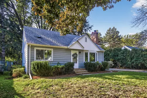 1960 Glenpaul Ave, Arden Hills, MN 55112