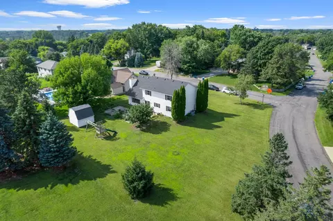 2656 Richard Dr, White Bear Township, MN 55110