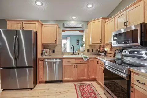 Kitchen - 1225 19th St SW, Faribault, MN 55021 photo 3 of 6