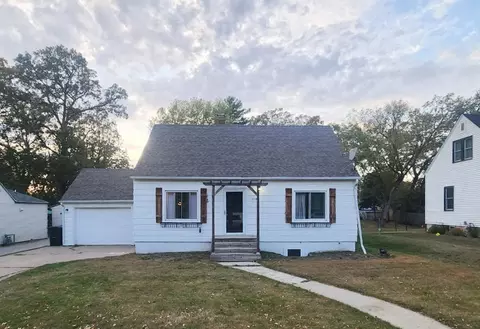 1118 Phinney Ave, Detroit Lakes, MN 56501