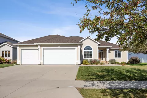 1040 36th Ave W, West Fargo, ND 58078