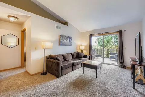 Living - 21598 Evergreen Trl, Rogers, MN 55374 photo 2 of 3