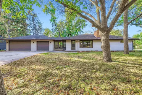 1032 Fremont St, Anoka, MN 55303