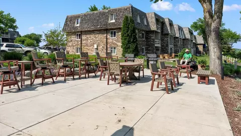 4397 Wilshire Blvd #E305, Mound, MN 55364