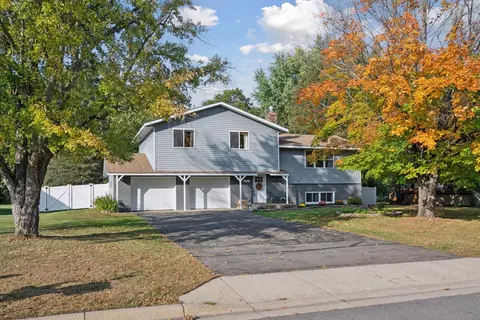 379 15th St N, Sartell, MN 56377