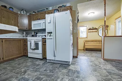 Entry Way - 41195 460th Ave, Perham, MN 56573 photo 1 of 2