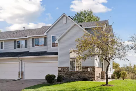 3208 Juniper Cir #A, Woodbury, MN 55125