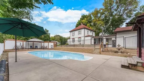 304 Main St S, Saint Michael, MN 55376