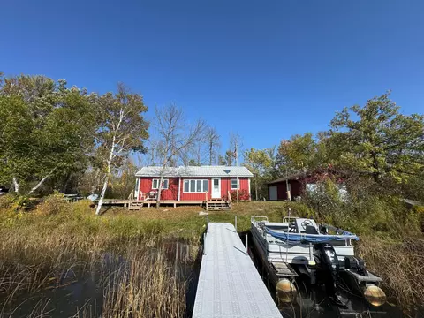 2247 Deep Portage Dr NW, Backus, MN 56435