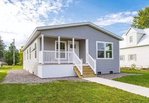 1017 Fisher Ave, Superior, WI 54880