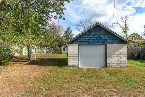 Exterior - 1221 6th Ave NE, Brainerd, MN 56401 photo 4 of 5