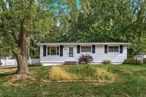 1208 E Laneville Ave, Durand, WI 54736