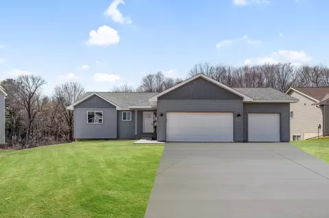1333 E Aspen Dr, Saint Croix Falls, WI 54024
