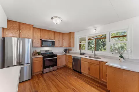 1607 E 87th St, Bloomington, MN 55425