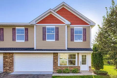 15601 60th Ave N, Plymouth, MN 55446