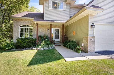 1716 Golf View Dr, Buffalo, MN 55313