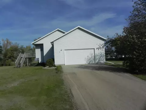 103 2nd St, Argusville, ND 58005